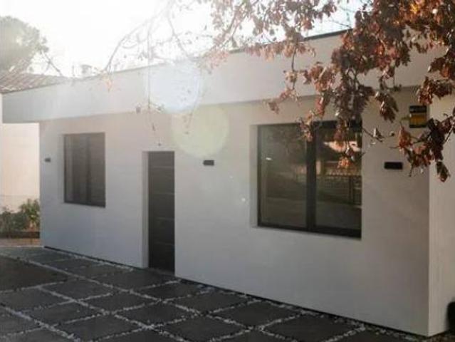 Chalet Venta Llagostera, La Canyera