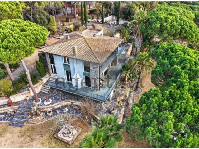 Chalet Venta Llambilles, Llambilles