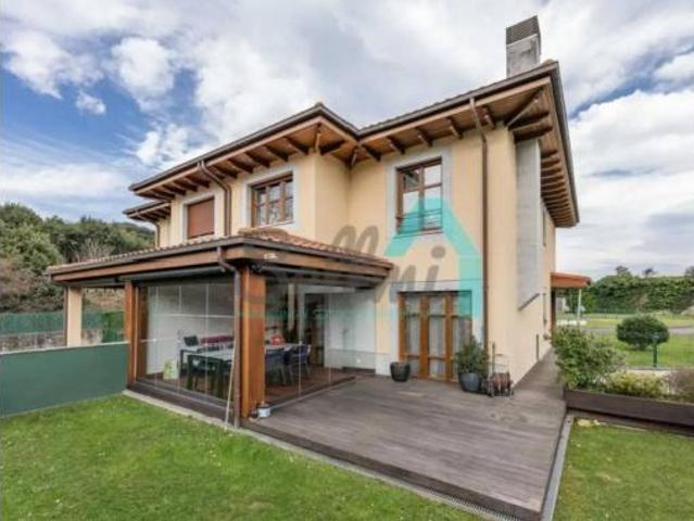 Chalet Venta Llanes, Llanes