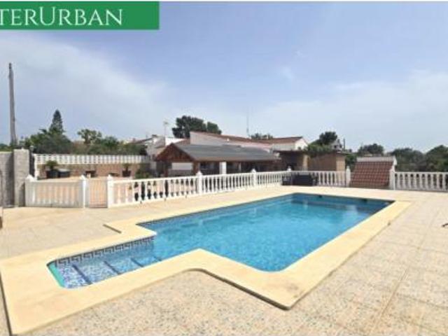 Chalet Venta Llíria, Urbanitzacions La Concòrdia