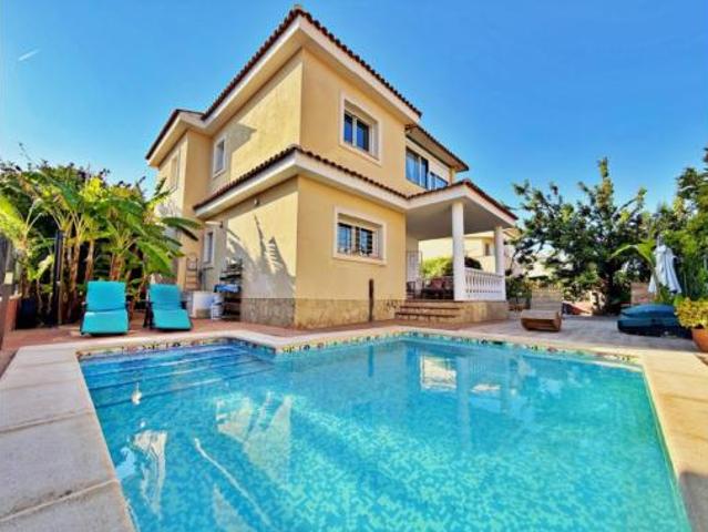 Chalet Venta Llíria, Urbanitzacions La Concòrdia