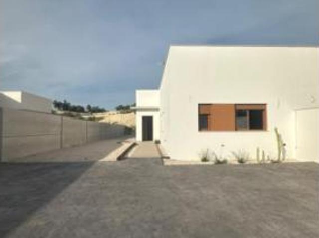 Chalet Venta Lucena, Lucena