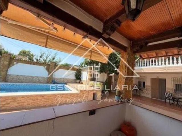 Chalet Venta Lucena, Lucena
