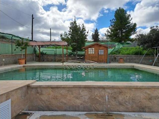 Chalet Venta Lucena, Lucena