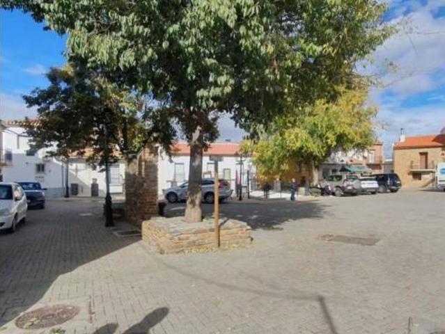 Chalet Venta Lugros, Lugros