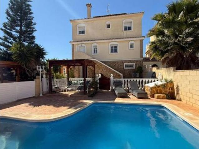 Chalet Venta Monforte del Cid, Baños Nuestra Señora de Orito
