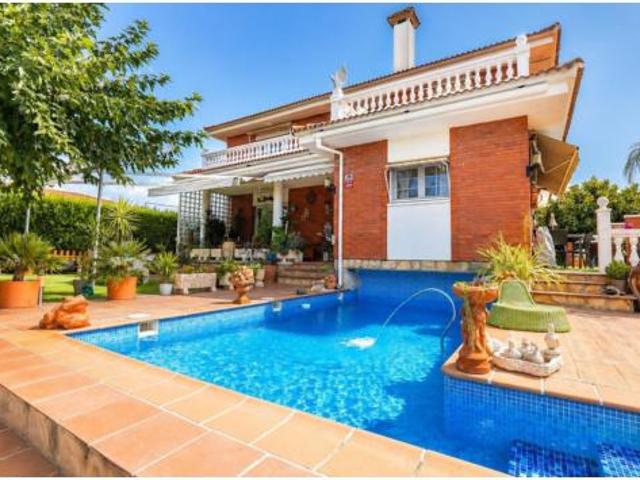 Chalet Venta Mont roig del Camp, Nucli Urbà