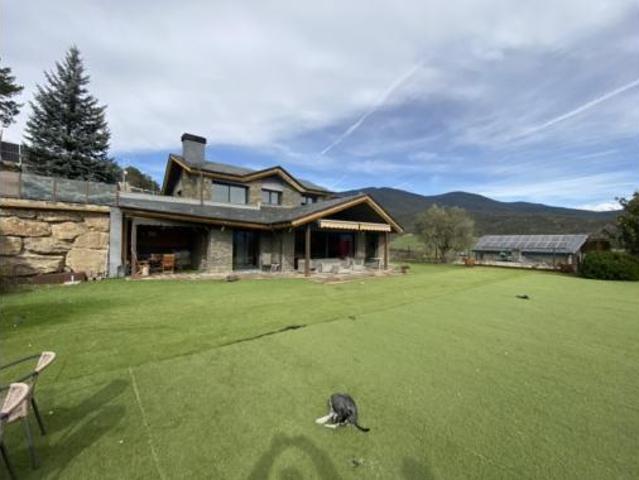 Chalet Venta Montferrer i Castellbò, Aravell