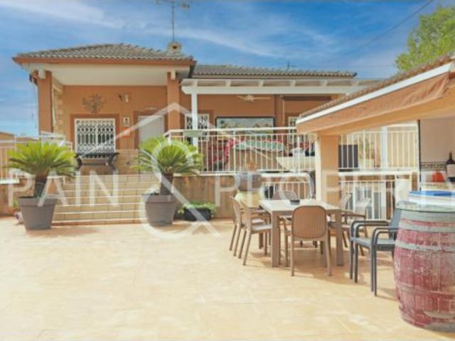 Chalet Venta Montserrat, Montserrat