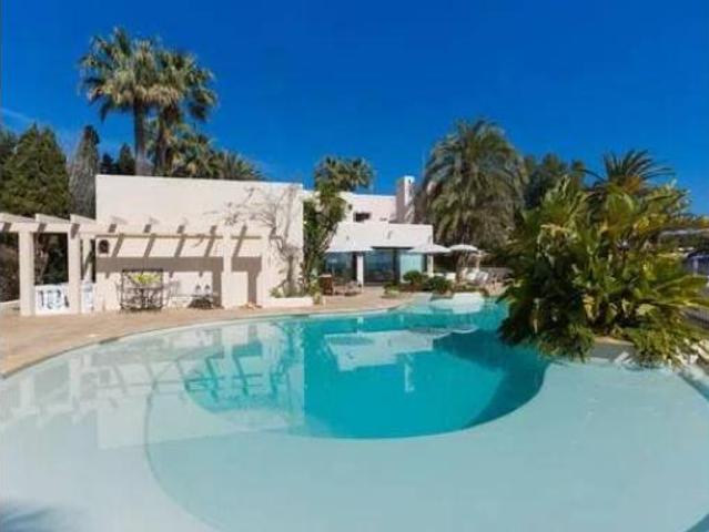 Chalet Venta Moraira, Núcleo