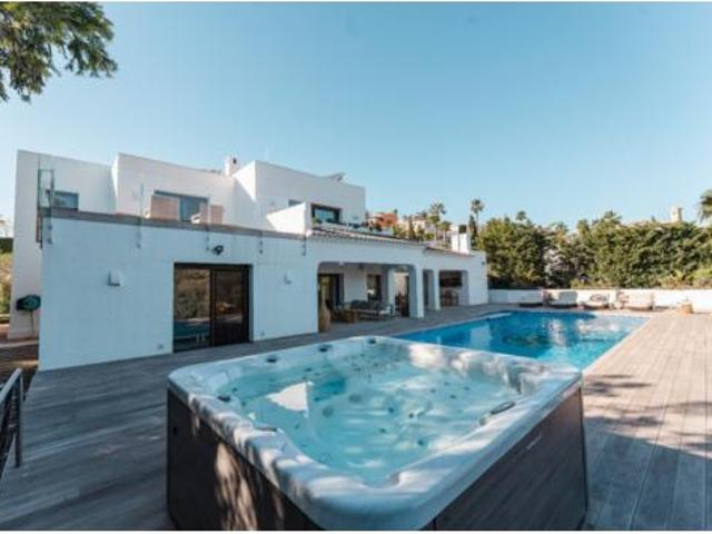 Chalet Venta Moraira, Núcleo
