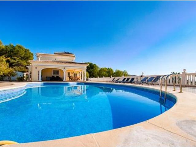 Chalet Venta Moraira, Núcleo