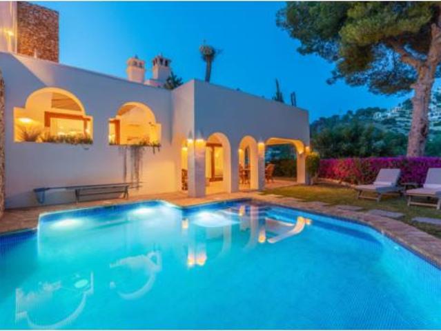 Chalet Venta Moraira, Núcleo