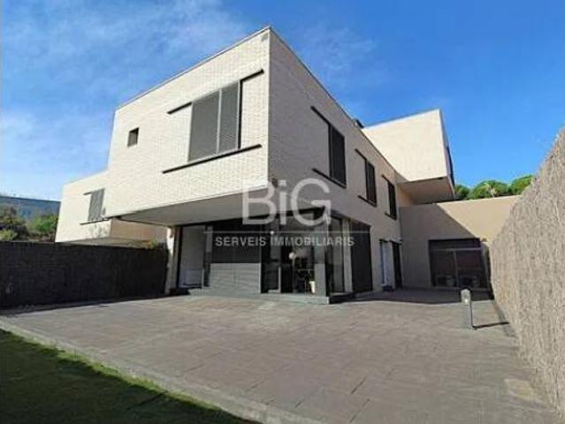 Chalet Venta Mataró, Vallveric