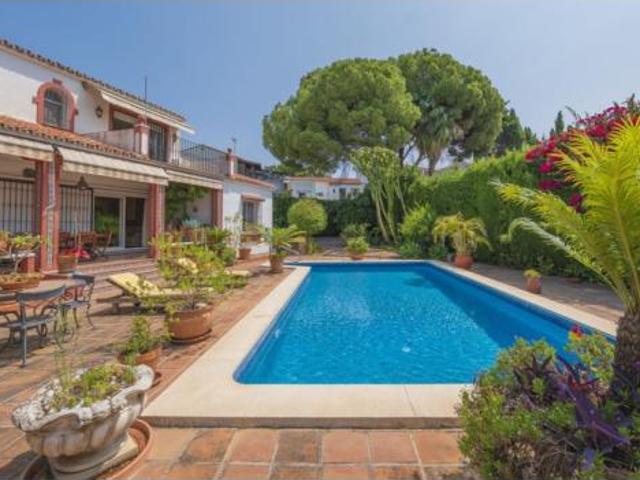 Chalet Venta Marbella, Centro