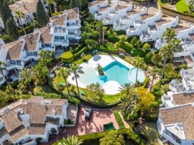 Chalet Venta Marbella, Centro