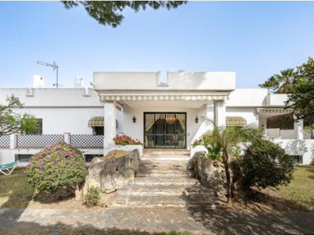 Chalet Venta Marbella, Centro