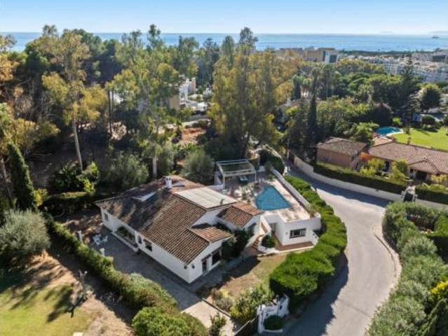 Chalet Venta Marbella, Centro
