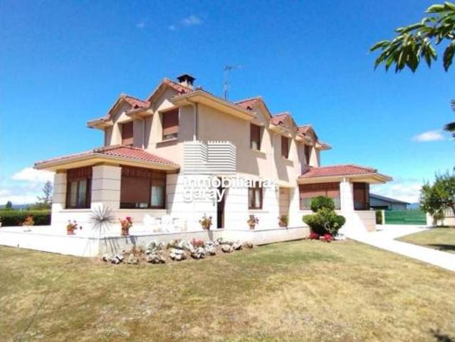 Chalet Venta Medina de Pomar, Medina de Pomar