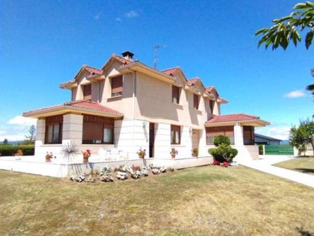 Chalet Venta Medina de Pomar, Medina de Pomar
