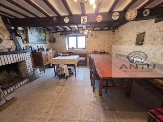 Chalet Venta Medina de Pomar, Santurde