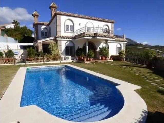 Chalet Venta Mijas, Centro