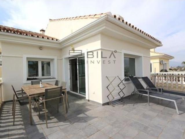 Chalet Venta Mijas, Hipódromo Cerrado del Águila