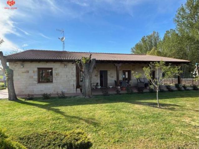 Chalet Venta Milagros, Milagros