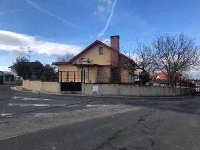 Chalet Venta Miranda de Ebro, Bayas