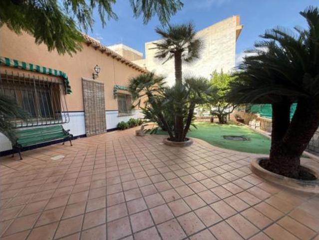 Chalet Venta Novelda, Novelda