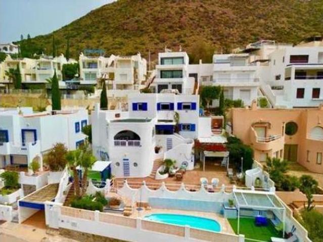 Chalet Venta Níjar, Huebro