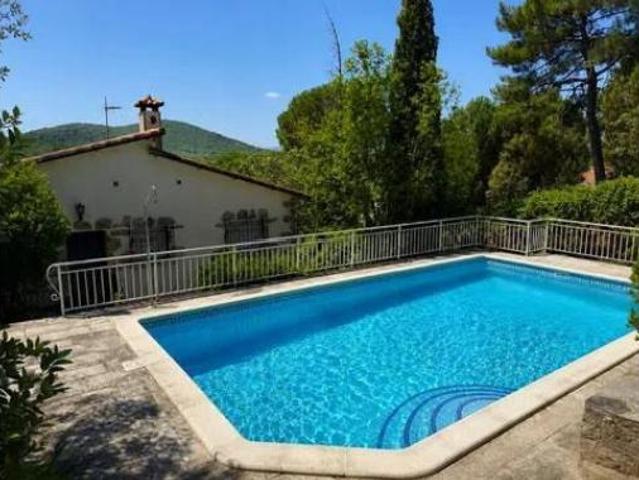 Chalet Venta Sotillo de La Adrada, Fuente de La Salud