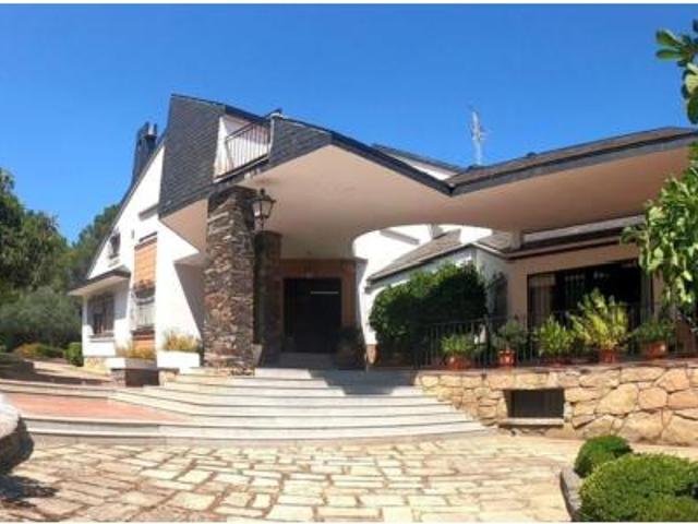 Chalet Venta Sotillo de La Adrada, Fuente de La Salud