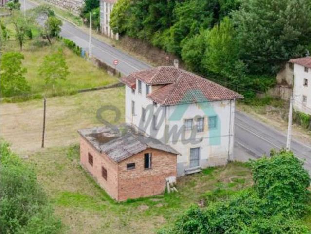 Chalet Venta Salas, Salas