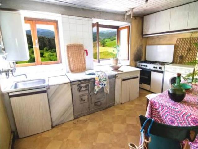 Chalet Venta Salas, Salas
