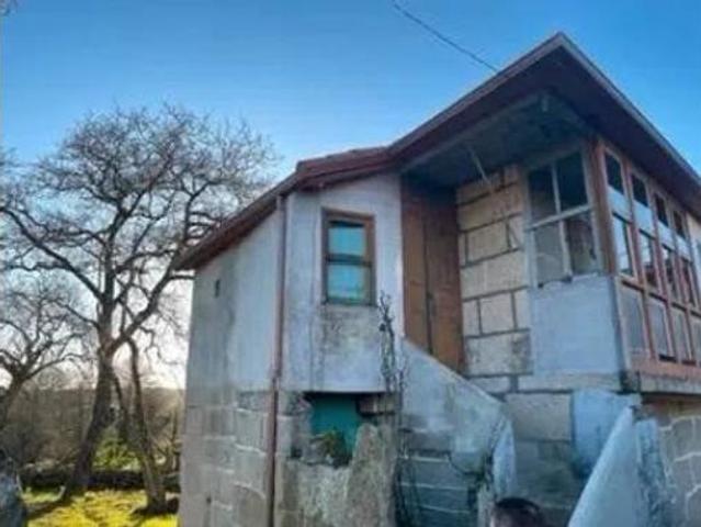 Chalet Venta San Cristovo de Cea, Fondo de Cea