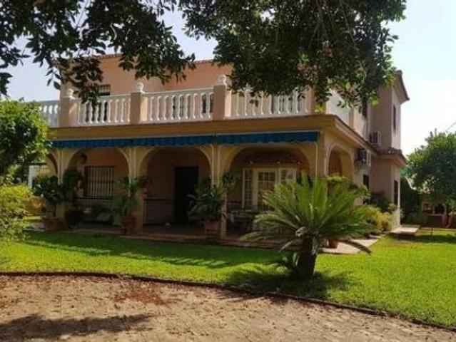Chalet Venta Sanlúcar la Mayor, Sanlúcar la Mayor