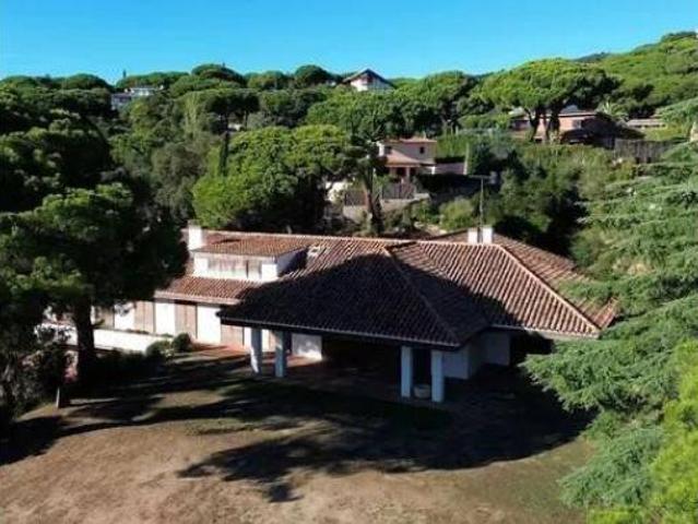 Chalet Venta Sant Andreu de Llavaneres, Urbanitzacions