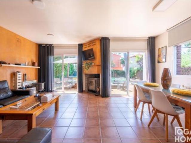 Chalet Venta Sant Cugat del Vallès, Mira sol