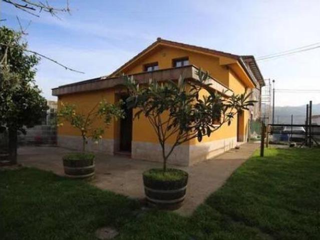 Chalet Venta Santa María de Cayón, La Abadilla
