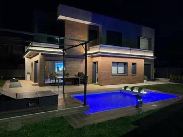 Chalet Venta Santander, Cueto