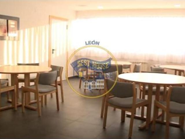 Chalet Venta Sariegos, Azadinos