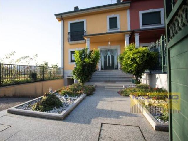 Chalet Venta Sarria, Sarria