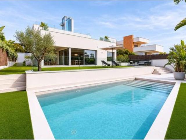Chalet Venta Sitges, Can Girona Terramar Vinyet