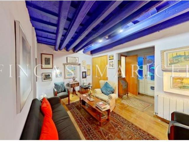 Chalet Venta Sitges, Centre