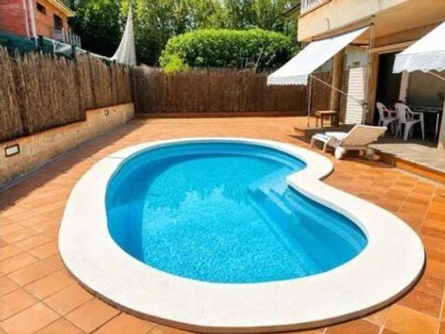 Chalet Venta Porqueres, Porqueres