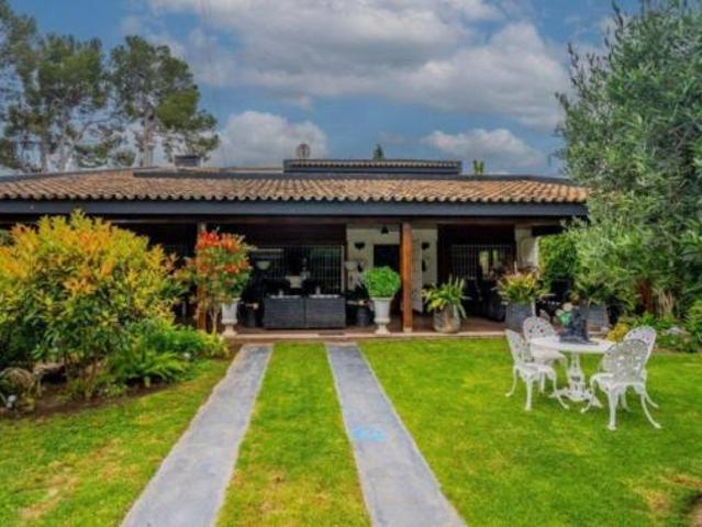 Chalet Venta Paterna, La Canyada La Cañada