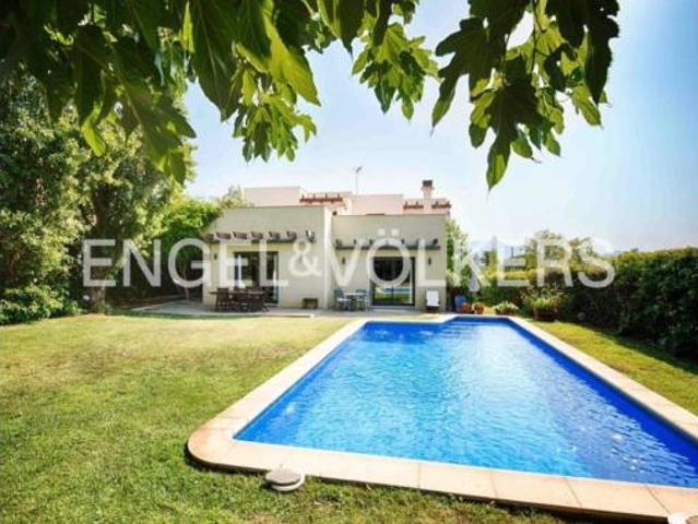 Chalet Venta Pedret i Marzà, Marzà