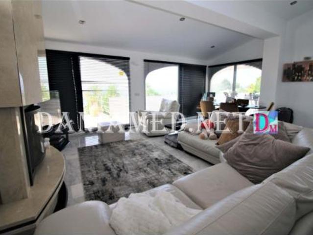 Chalet Venta Pego, Montepego