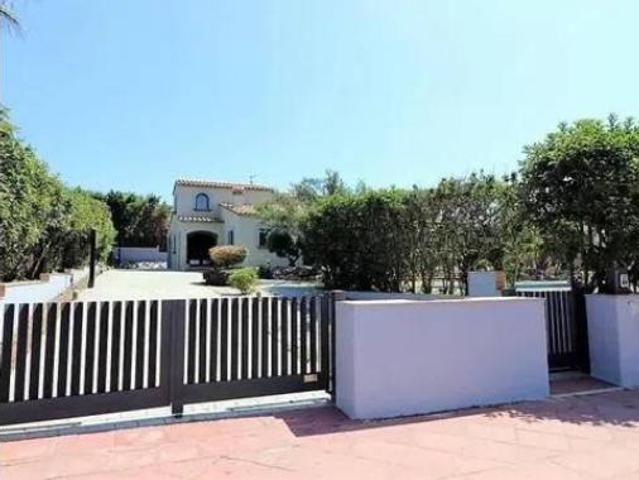 Chalet Venta Peralada, Peralada